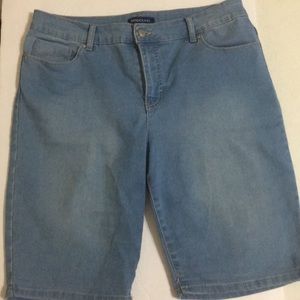Bandolino Bermuda Shorts
